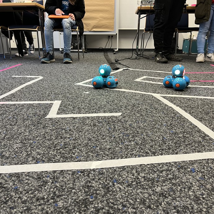 Roboter (vergrößerte Bildansicht wird geöffnet)